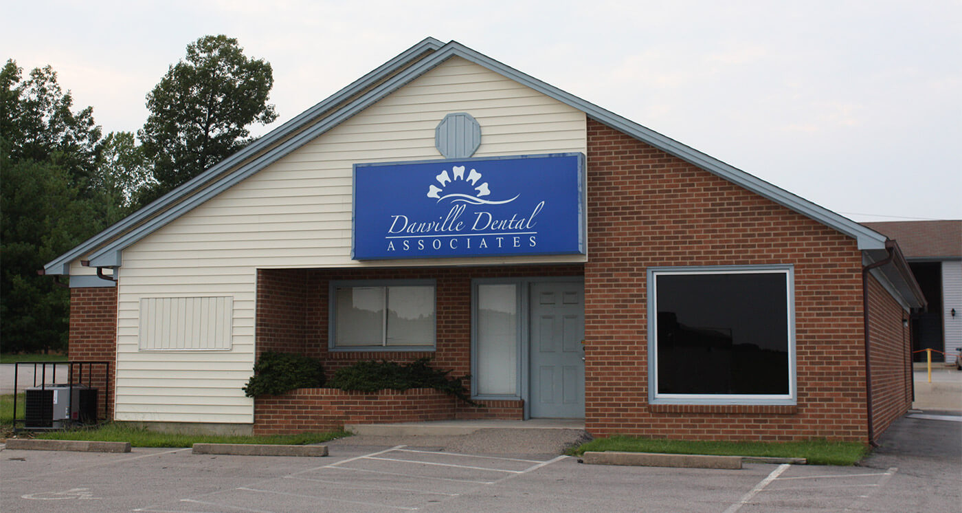 Exterior view of Airport dental practice in Danville