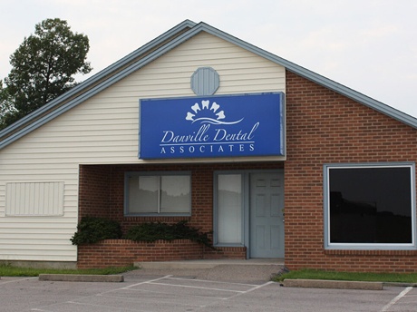 Outside view of Airport dental office in Danville